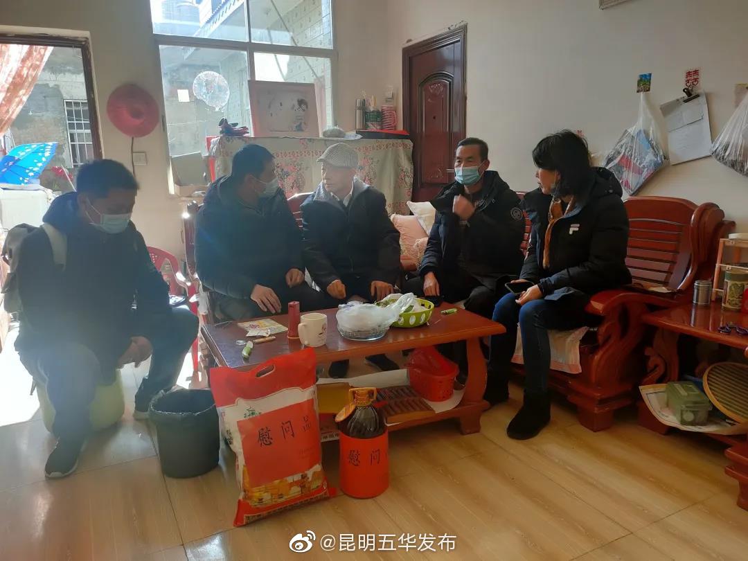 春节慰问送关怀 情暖退役军人心