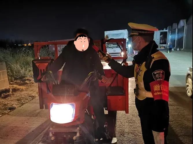 昆明交警