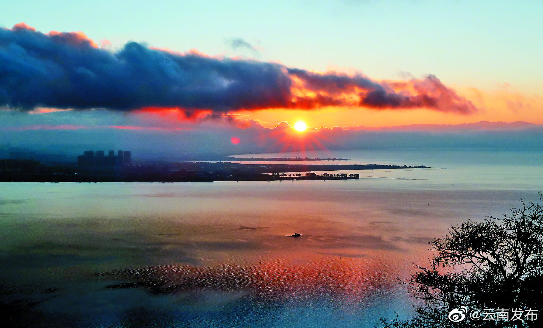 登高远望 喜迎新年