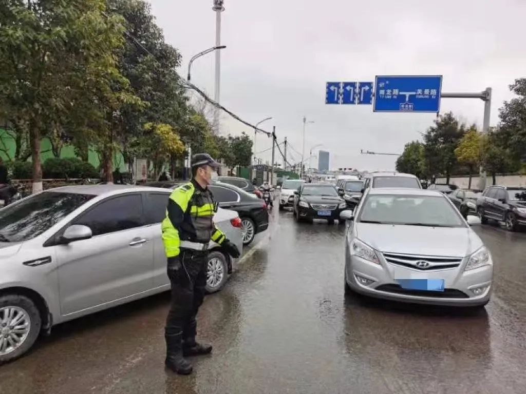 昆明交警
