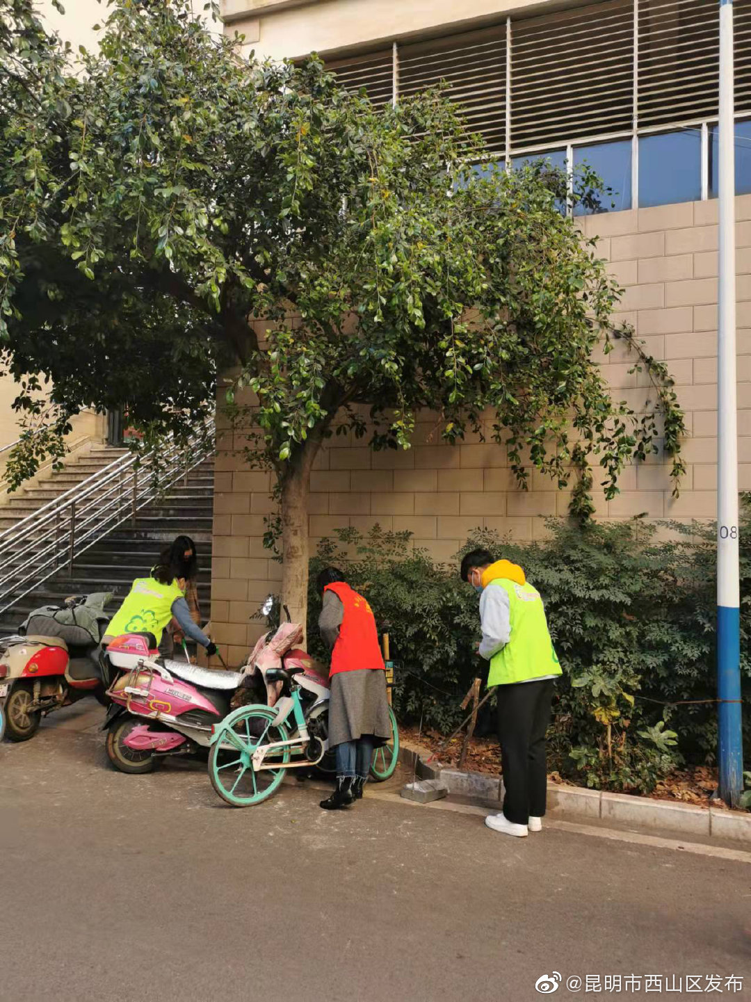 “昆明市西山区发布”微博