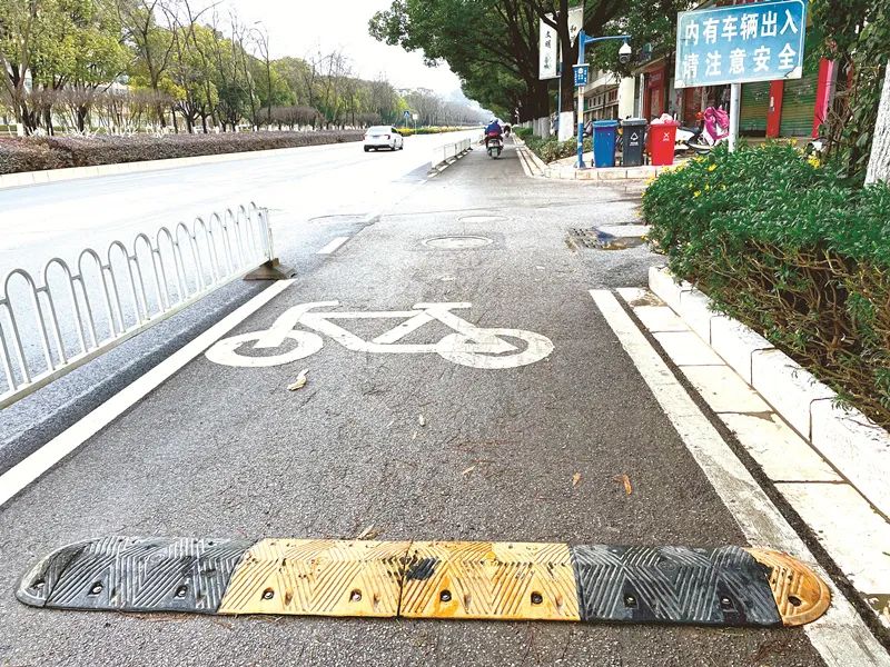 春城晚报