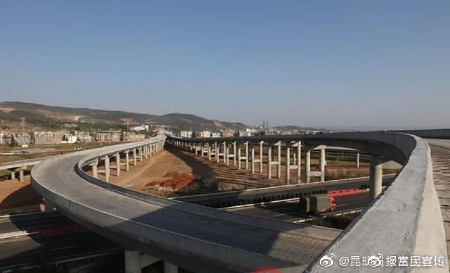 昆明部分支次道路违停处罚50元不记分