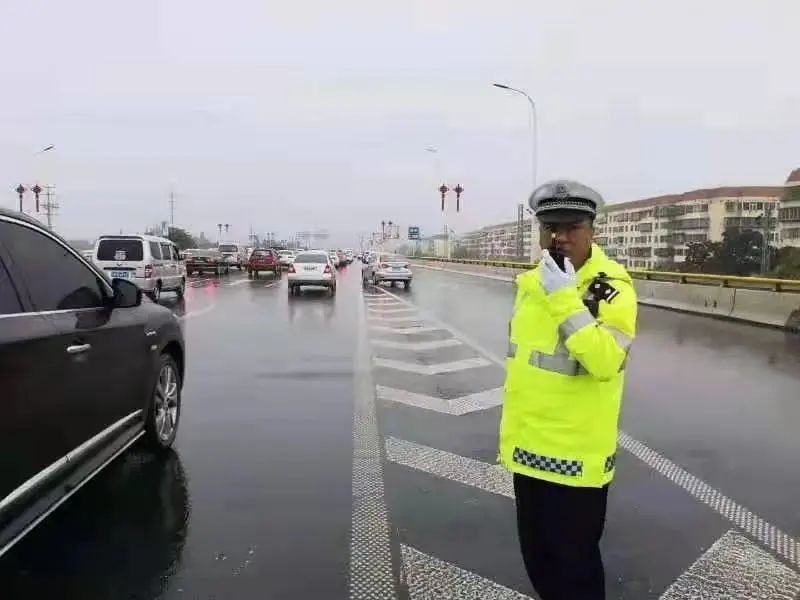 昆明交警