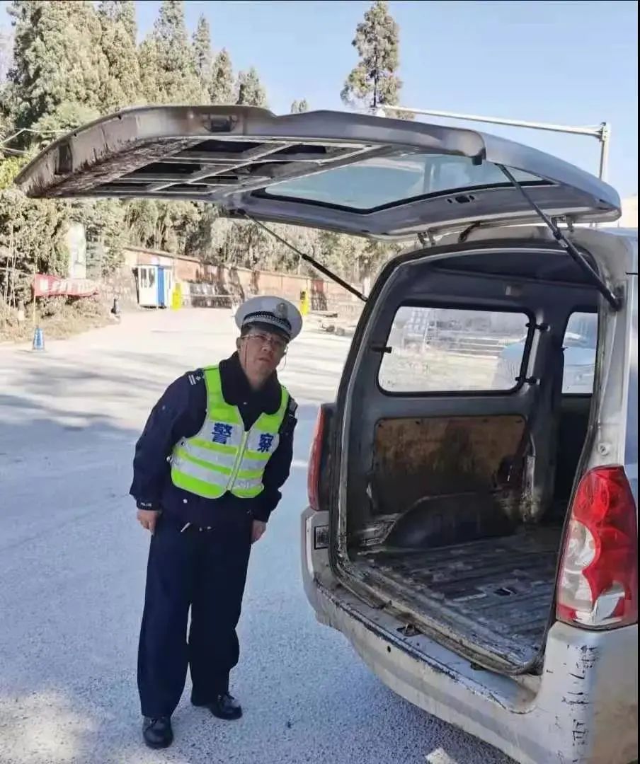 昆明交警