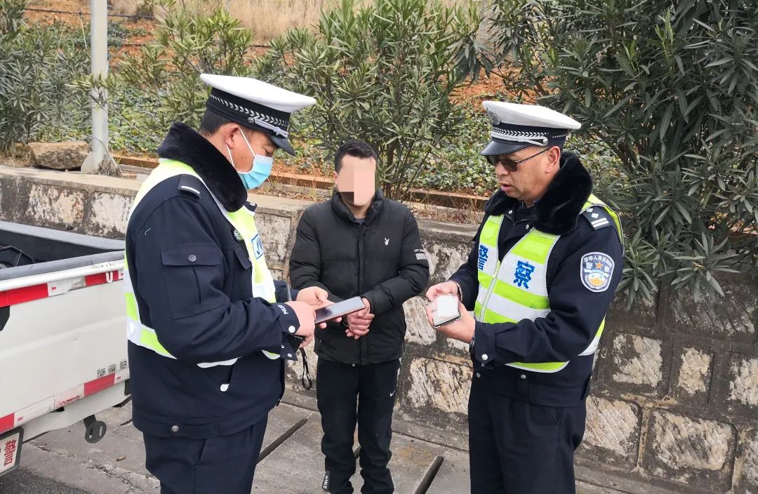昆明交警