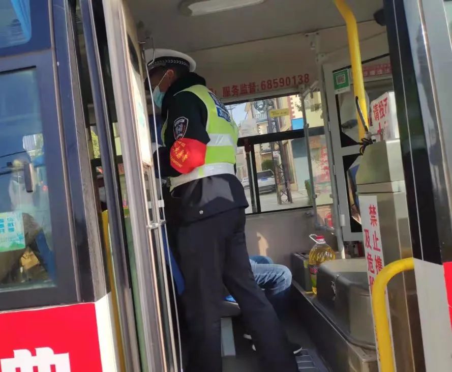 昆明交警