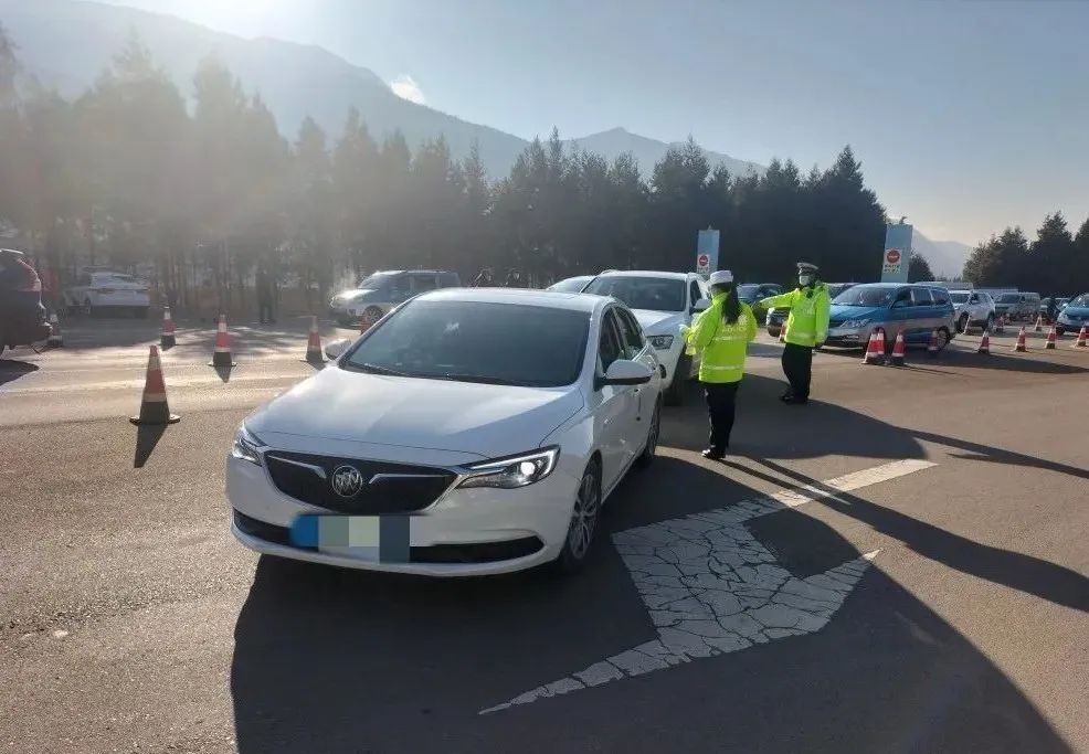 云南丽江警方