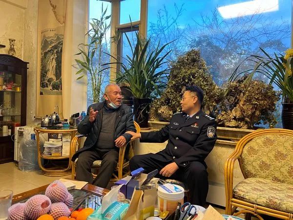 昆明交警
