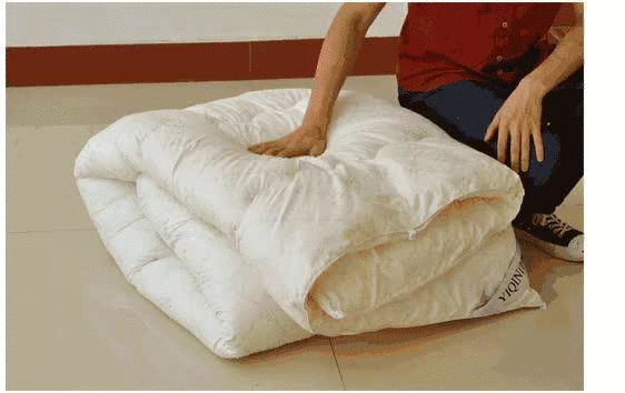 睡眠差的人换床厚被子