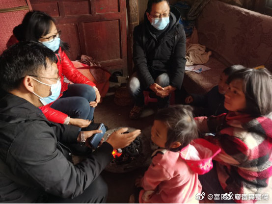 心在家访中贴近 爱在家访中延伸——罗免中心小学开展2022年春季学期开学前学生家访