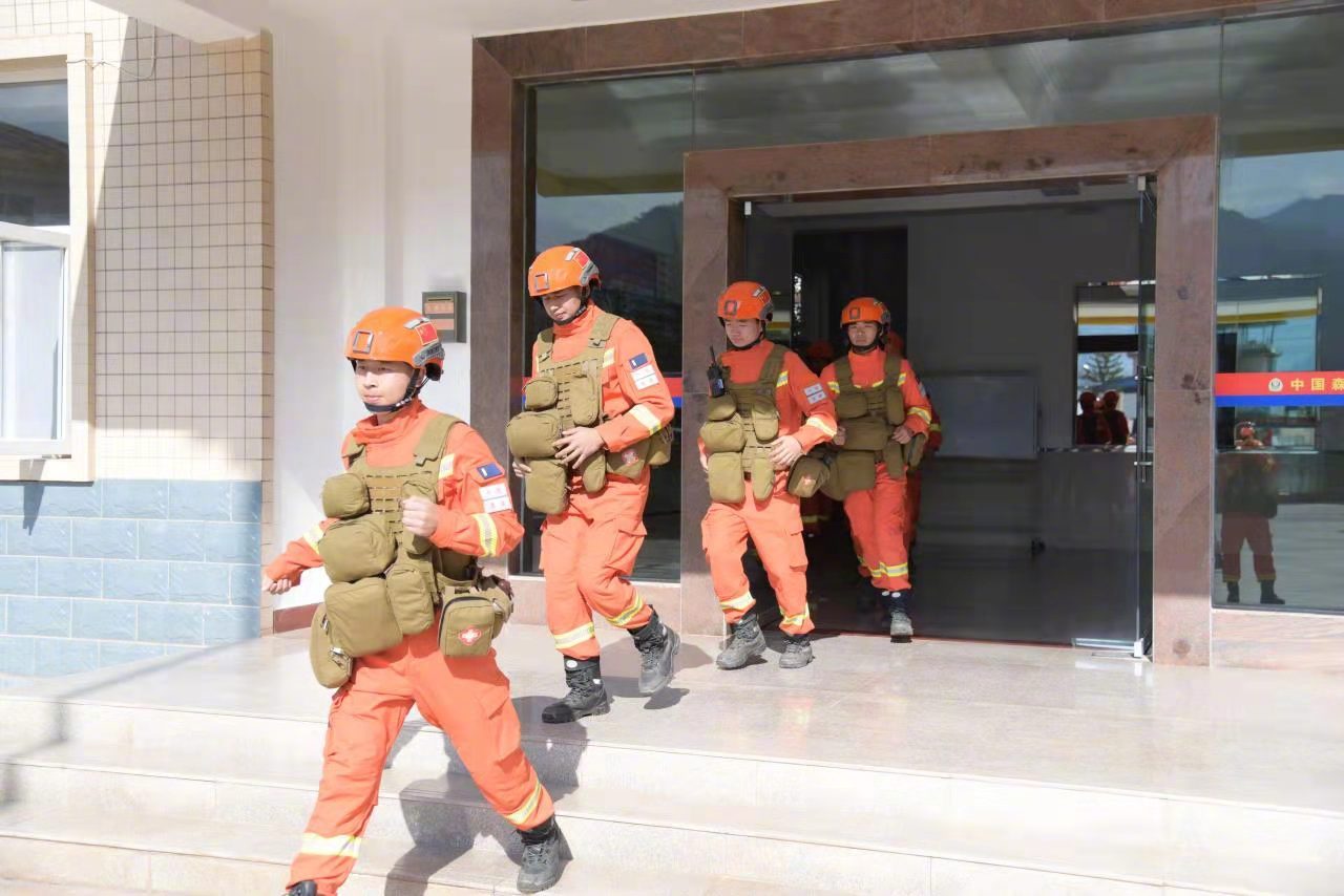 “云南发布”微博