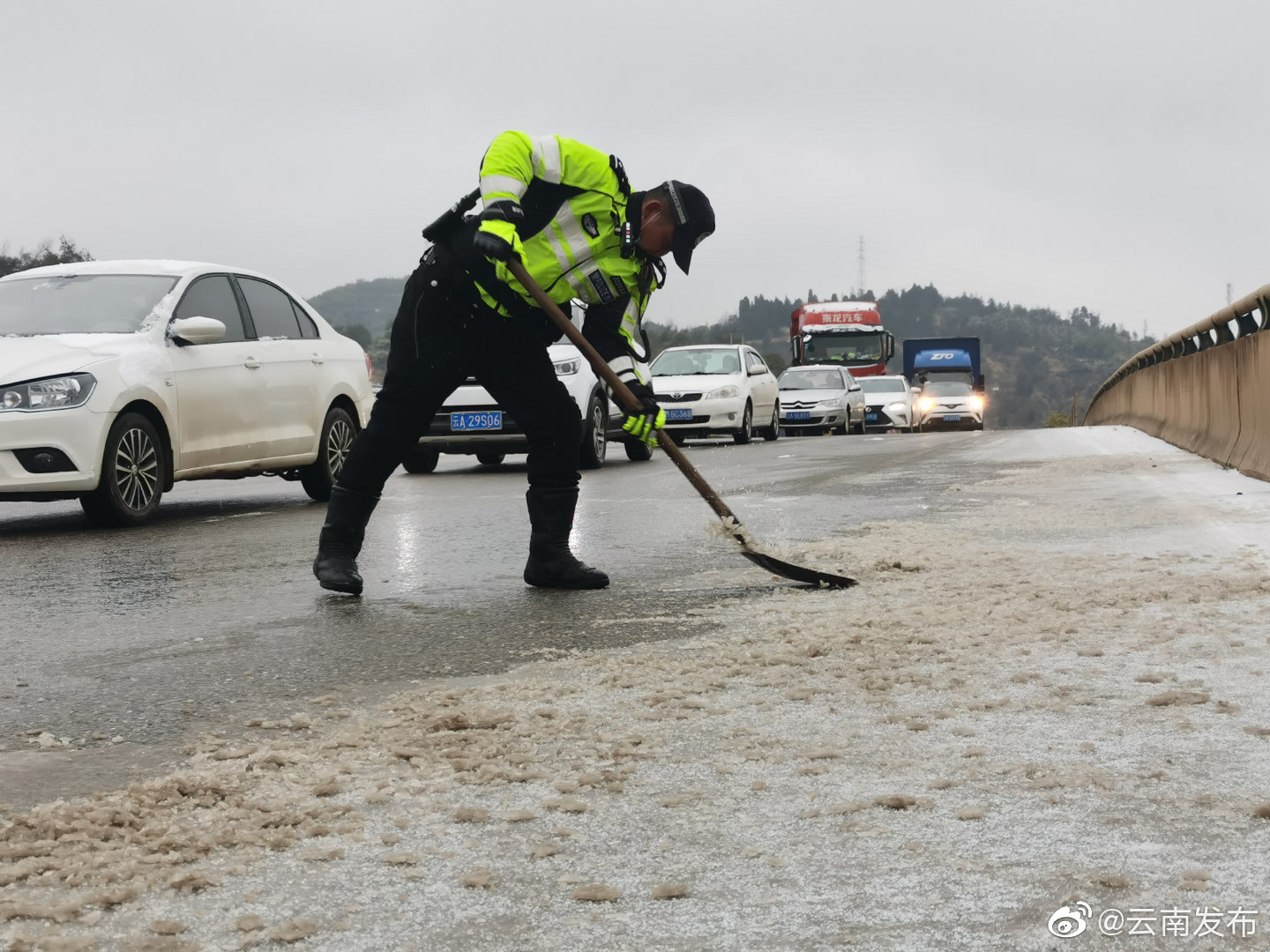 “云南发布”微博