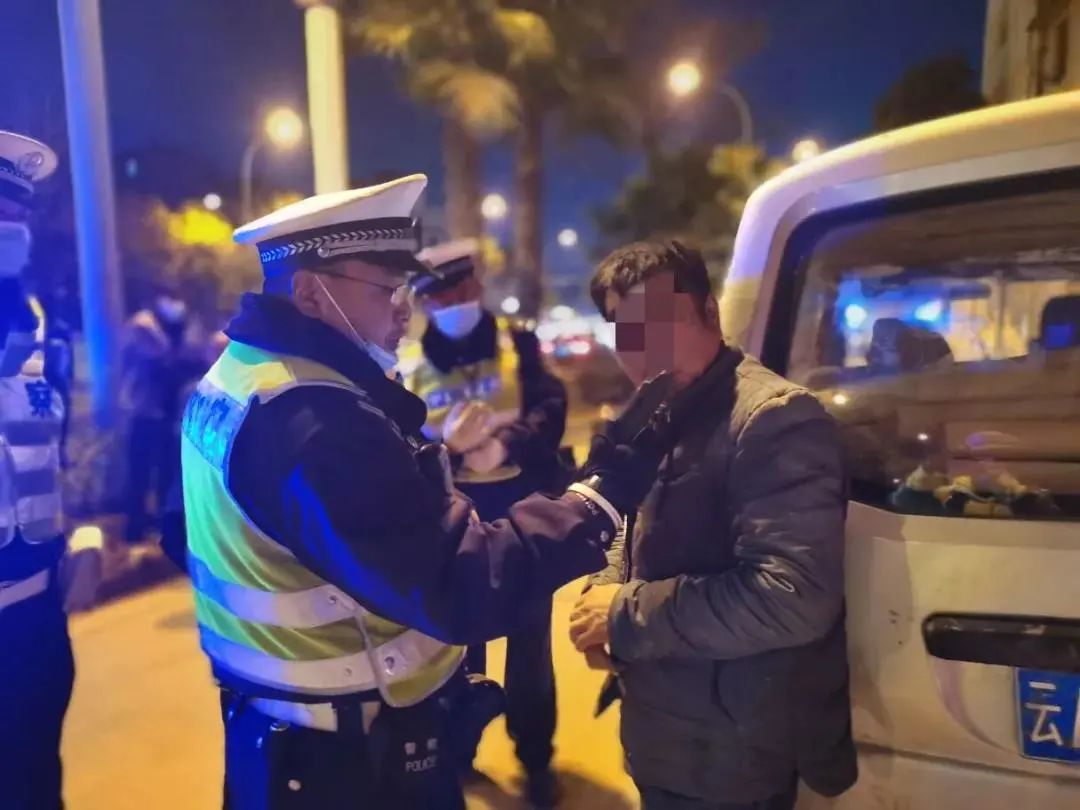 昆明交警