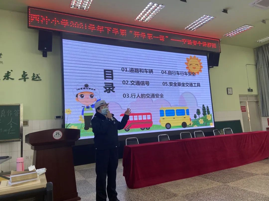 昆明交警