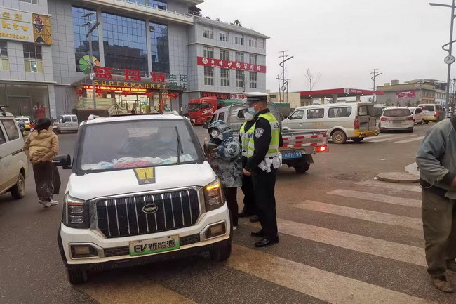 文山市交警大队微博