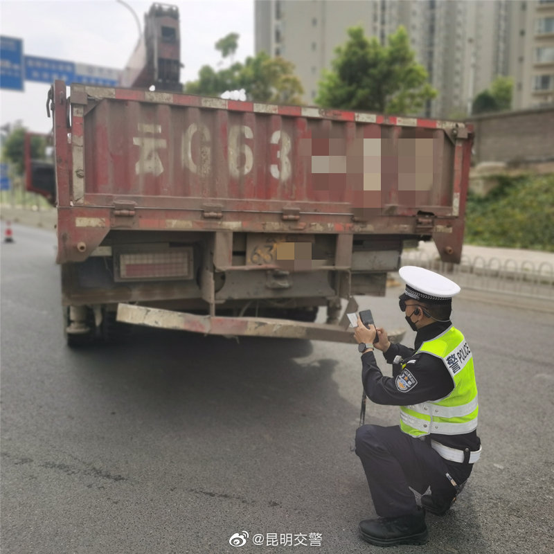昆明交警