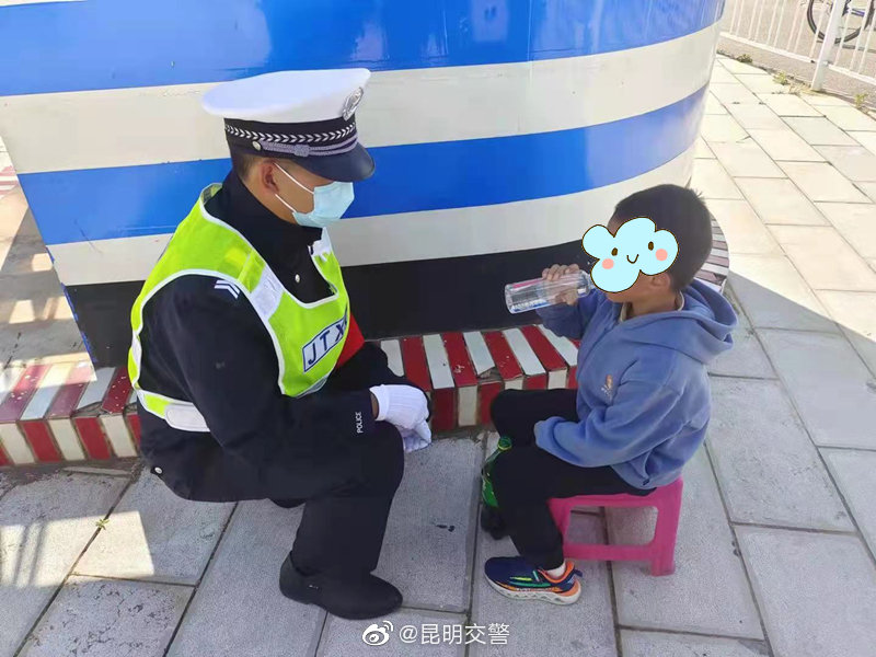 昆明交警