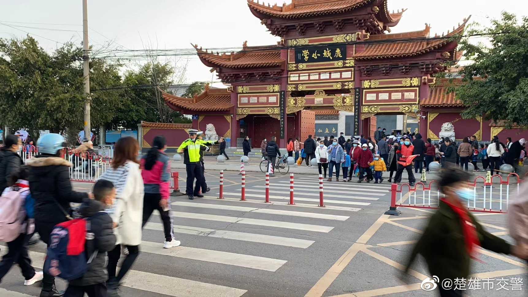 楚雄市交警微博