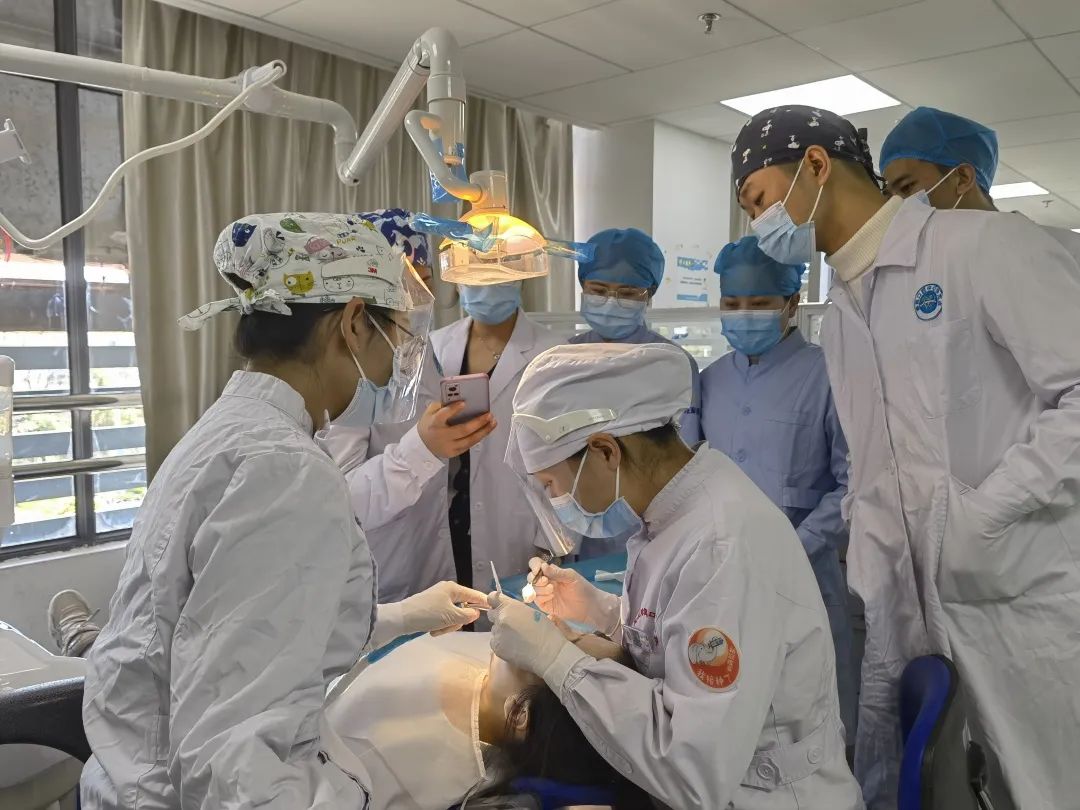 昆明医科大学附属口腔医院