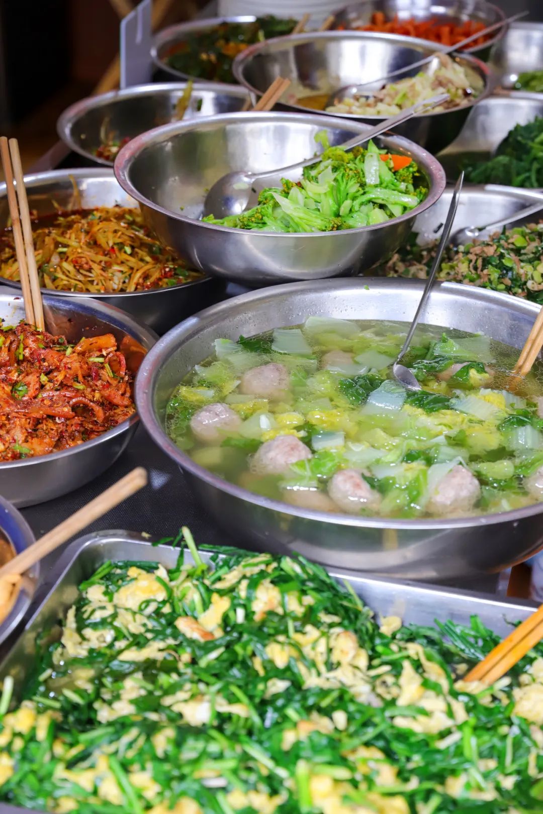 保山市隆阳区兰城路保山市永昌艺术幼儿园北侧第六站.艺兮快餐patt.