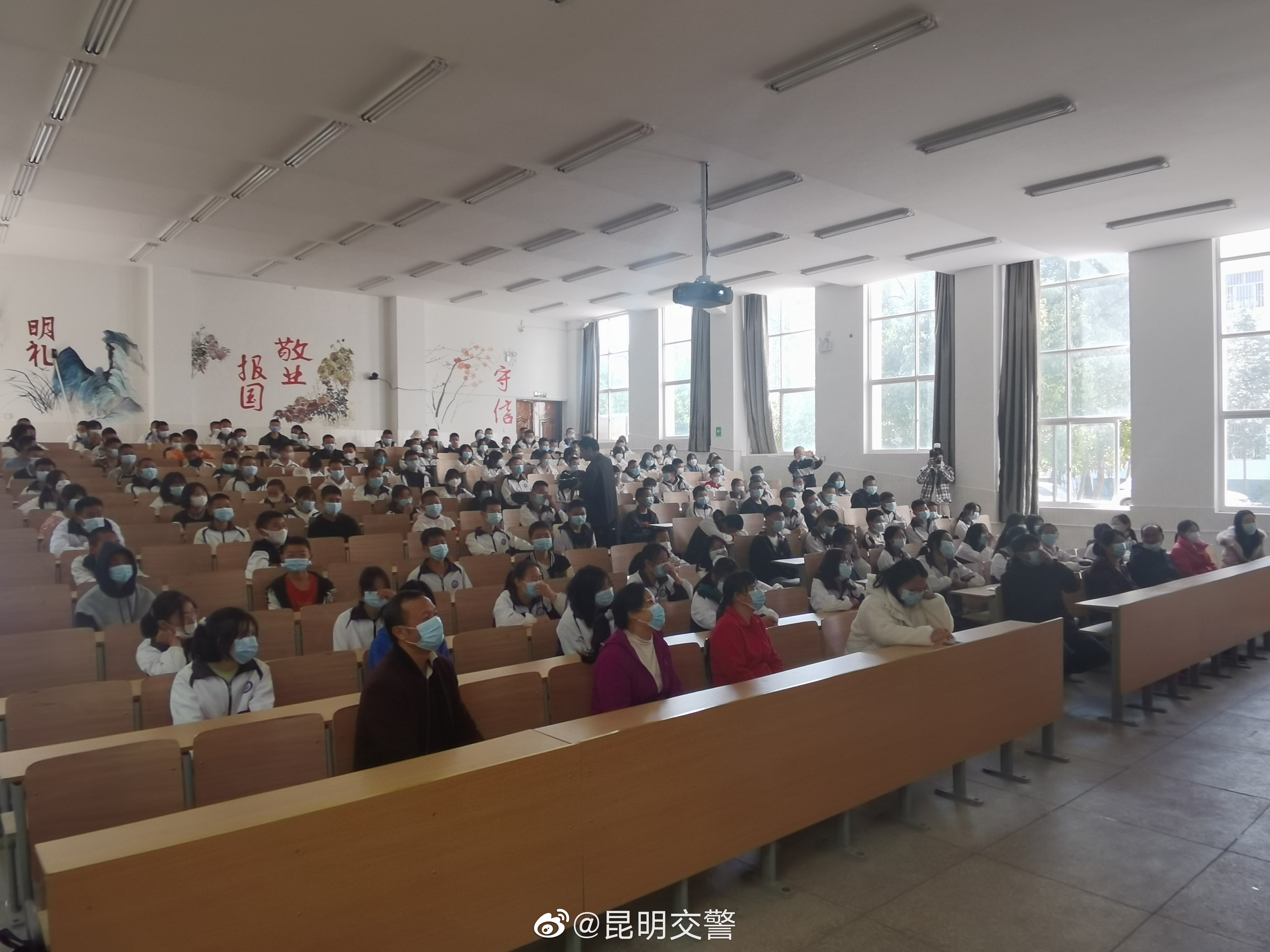 昆明交警