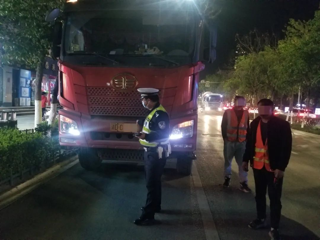 昆明交警