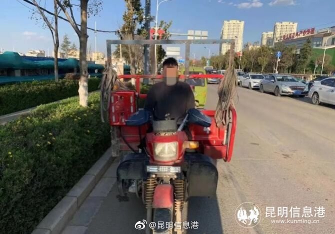 男子因无证驾驶被拘，刚出拘留所又因无证驾驶再被查