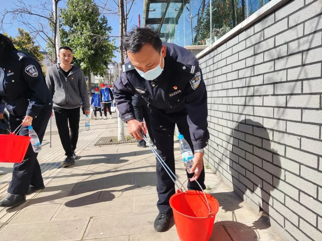 昆明交警