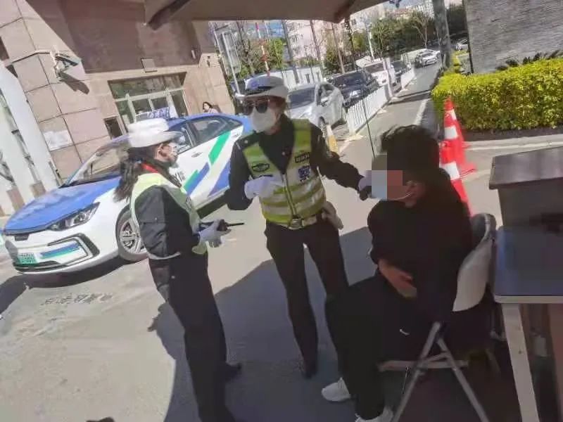 昆明交警