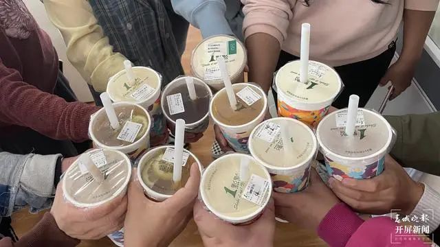 春城晚报