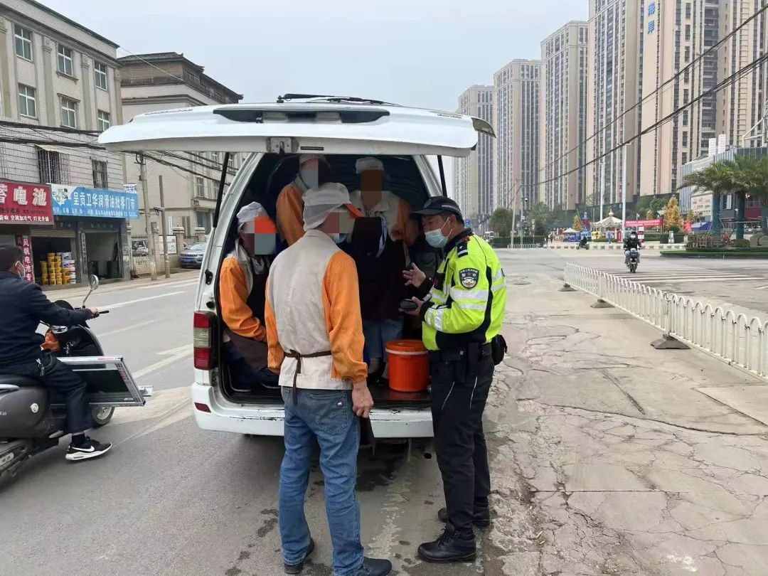 昆明交警