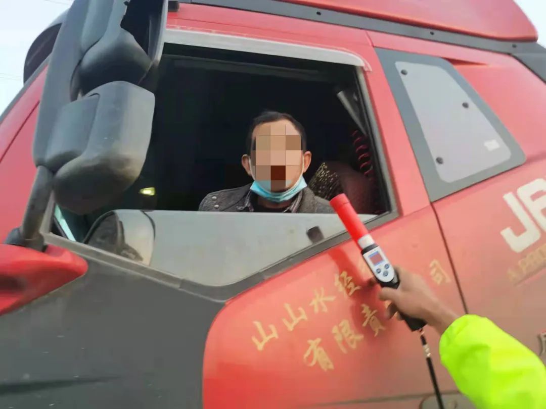 昆明交警