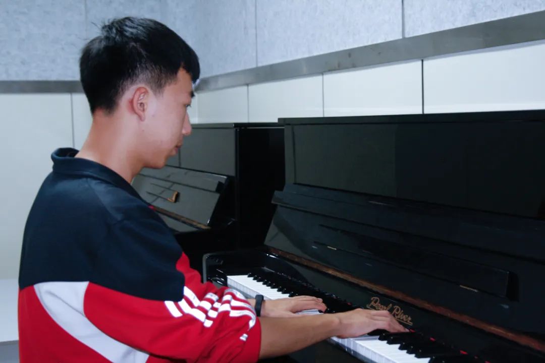 盘龙教育(微信)