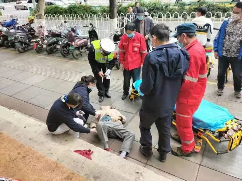 昆明交警