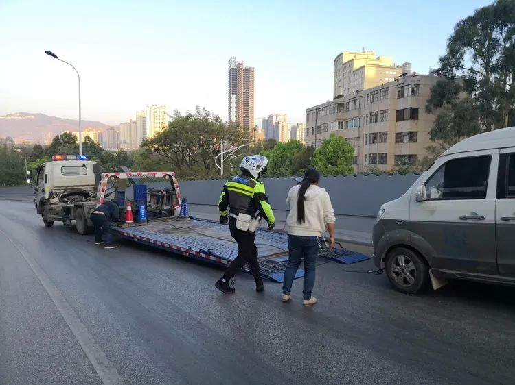 昆明交警