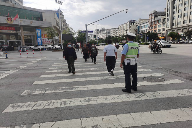 文山市交警大队微博