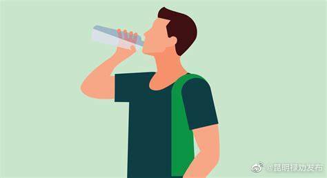 原来喝水这么讲究，9个时刻最需要补水