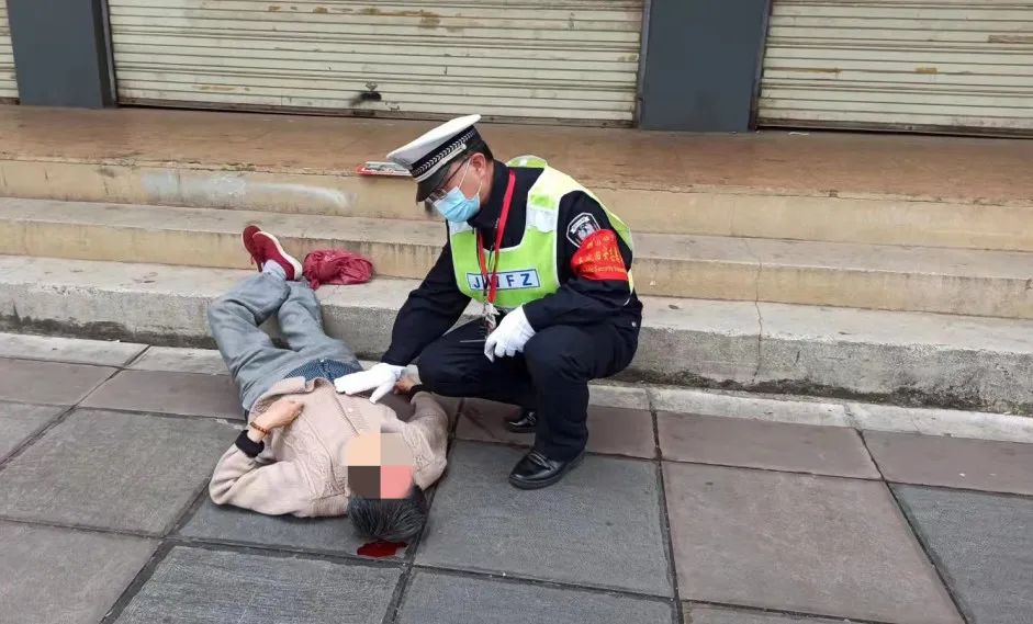 昆明交警