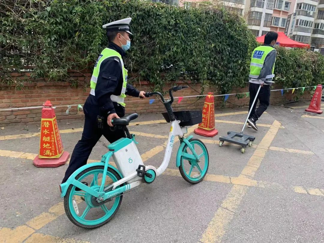 昆明交警