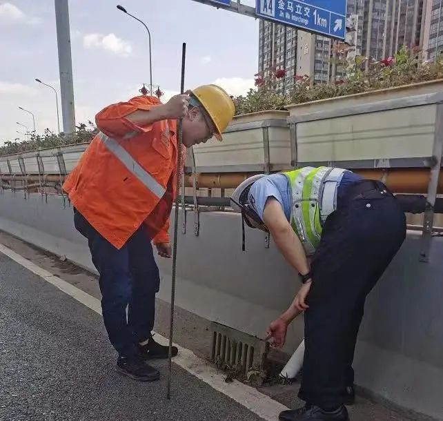 昆明交警