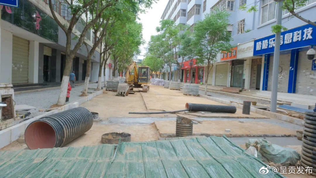 呈贡区龙城街道:消除考点周边安全隐患,确保道路通畅