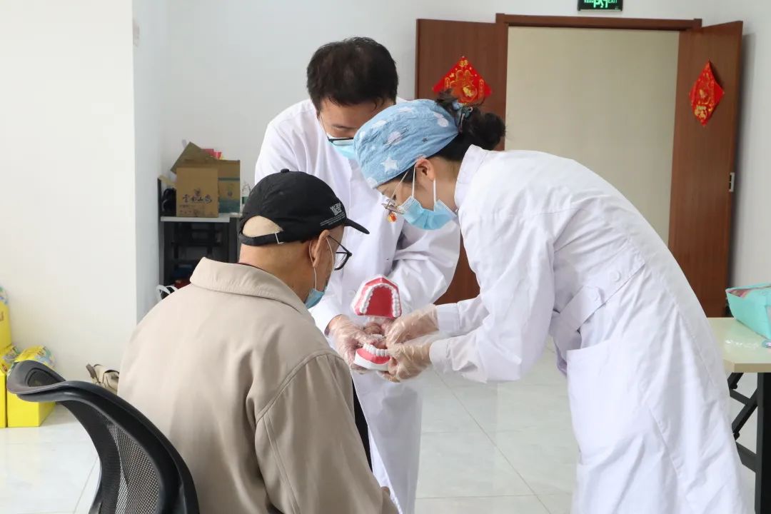 昆明医科大学附属口腔医院