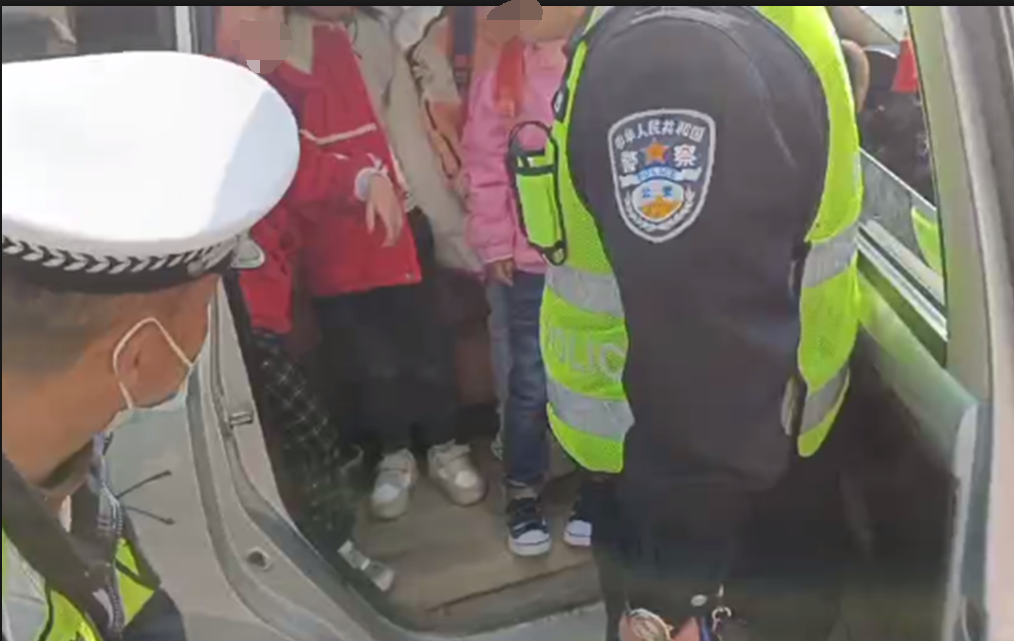 昆明交警