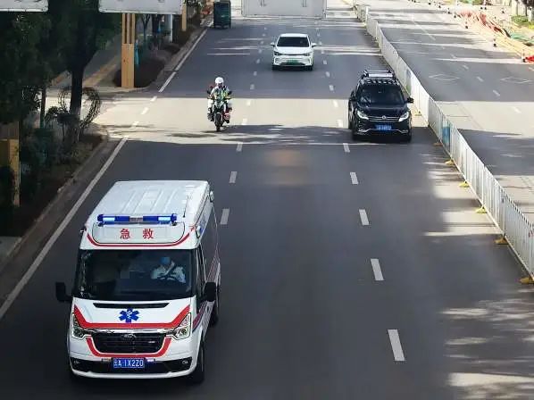 昆明交警