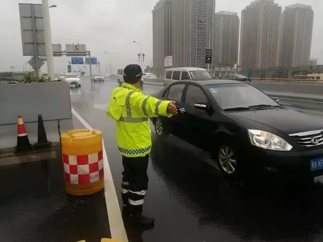 昆明交警