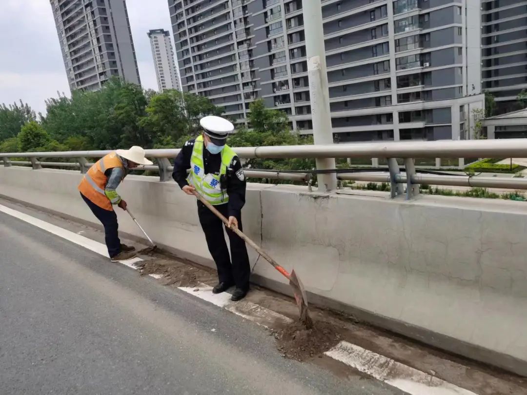 昆明交警