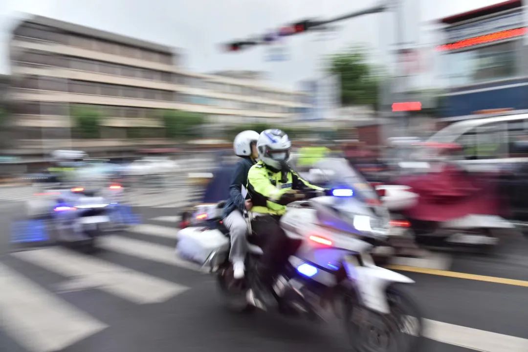 昆明交警