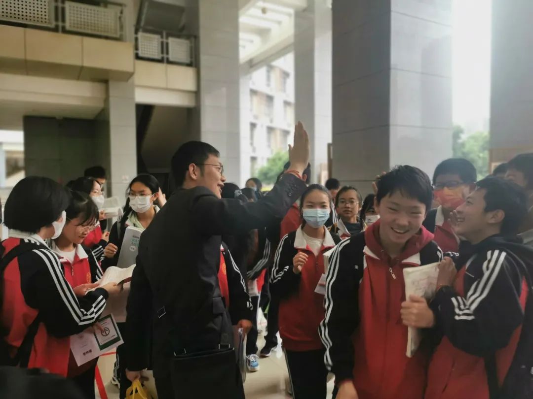 盘龙教育(微信)
