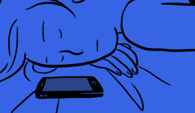 12岁男孩经常熬夜玩手机诱发癫痫，这样做把玩手机伤害降到最低